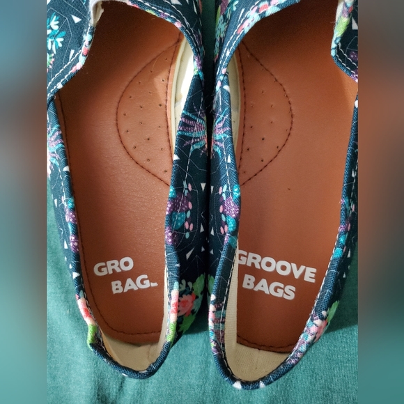 Groove Bags cactus plant shoes sz 9 10 W NEW Tom's style - Picture 14 of 16